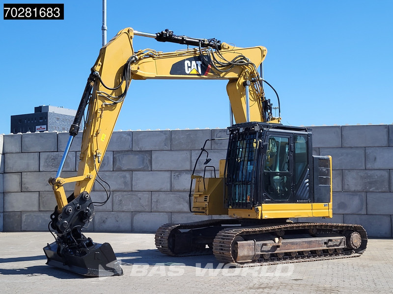 Caterpillar 325 F L 3 BUCKETS - Escavadora de rastos: foto 2 Caterpillar 325 F L 3 BUCKETS - Escavadora de rastos: foto 2