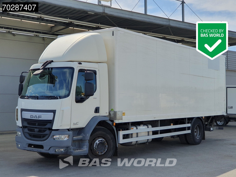 DAF LF 310 LF 4X2 19tonner Automatic 2000kg Ladebordwand Euro 6 - Camião furgão: foto 1 DAF LF 310 LF 4X2 19tonner Automatic 2000kg Ladebordwand Euro 6 - Camião furgão: foto 1