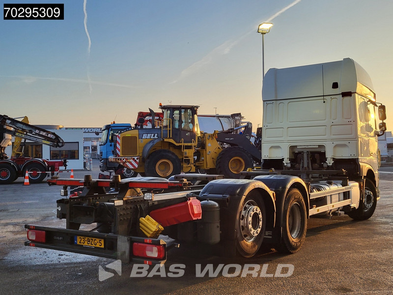 DAF XF 450 XF 6X2 NL-Truck Retarder 2xTanks Lift-axle Standairco ACC Euro 6 - Camião transportador de contêineres/ Caixa móvel: foto 5 DAF XF 450 XF 6X2 NL-Truck Retarder 2xTanks Lift-axle Standairco ACC Euro 6 - Camião transportador de contêineres/ Caixa móvel: foto 5