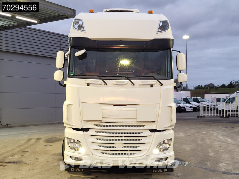 DAF XF 460 6X2 2000kg Ladebordwand Retarder Lift-Steering Axle Euro 6 - Camião furgão: foto 5 DAF XF 460 6X2 2000kg Ladebordwand Retarder Lift-Steering Axle Euro 6 - Camião furgão: foto 5