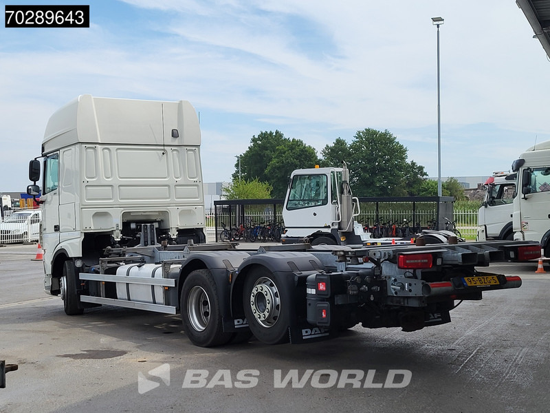 DAF XF 480 XF 6X2 NL-Truck BDF Retarder Liftaxle 2xTanks Automatic ACC Euro 6 - Camião transportador de contêineres/ Caixa móvel: foto 2 DAF XF 480 XF 6X2 NL-Truck BDF Retarder Liftaxle 2xTanks Automatic ACC Euro 6 - Camião transportador de contêineres/ Caixa móvel: foto 2
