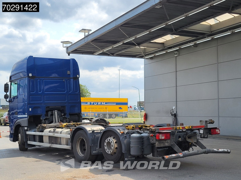 DAF XF 480 XF 6X2 SSC Retarder 2xTanks Liftache ACC Euro 6 - Camião transportador de contêineres/ Caixa móvel: foto 2 DAF XF 480 XF 6X2 SSC Retarder 2xTanks Liftache ACC Euro 6 - Camião transportador de contêineres/ Caixa móvel: foto 2