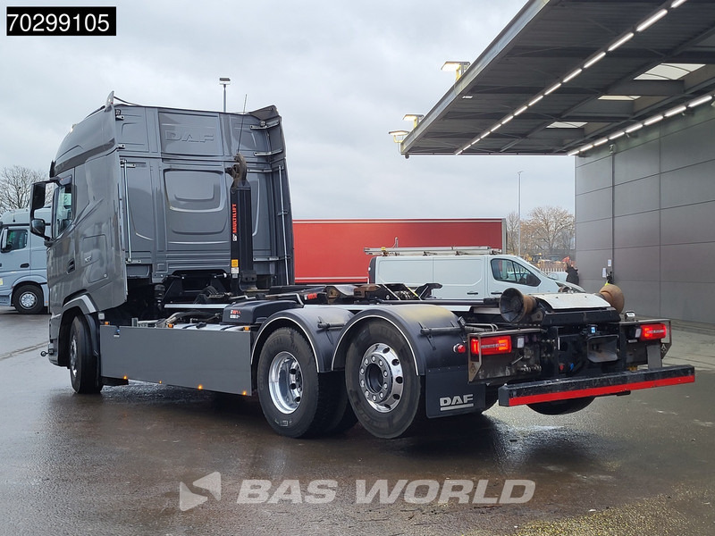 DAF XG 530 6X2 HIAB Multilift ULT21S61-WMITF Lift + Steering Axle Retarder Automatic Euro 6 - Camião polibenne: foto 2 DAF XG 530 6X2 HIAB Multilift ULT21S61-WMITF Lift + Steering Axle Retarder Automatic Euro 6 - Camião polibenne: foto 2