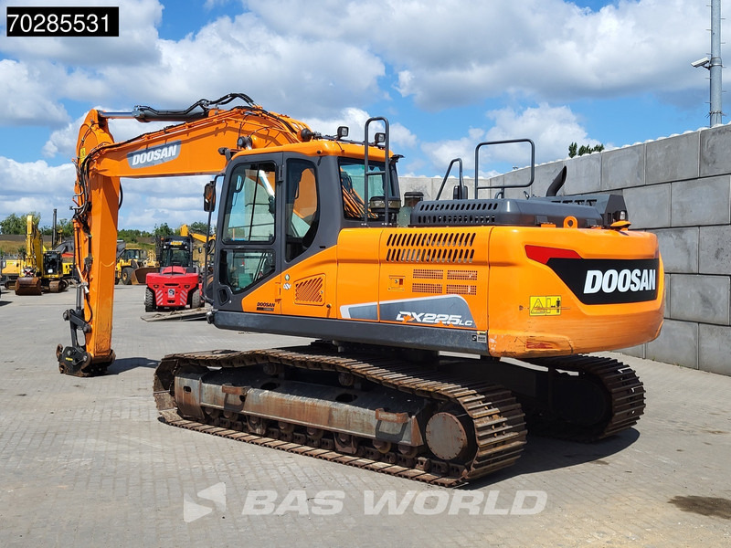 Doosan DX225 LC-5 3 BUCKETS - Escavadora de rastos: foto 3 Doosan DX225 LC-5 3 BUCKETS - Escavadora de rastos: foto 3