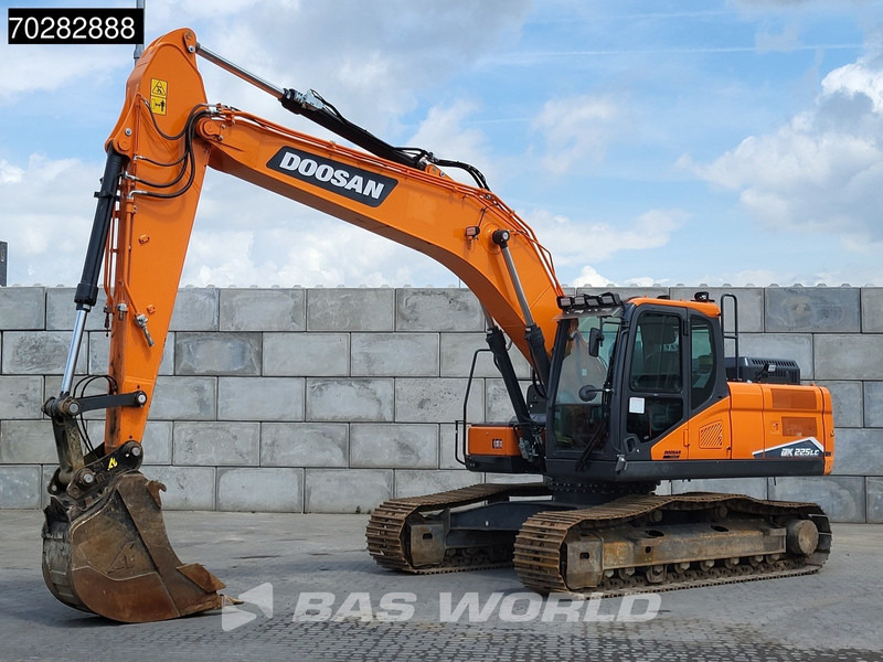 Doosan DX225 LC-7 4 BUCKETS - Escavadora de rastos: foto 2 Doosan DX225 LC-7 4 BUCKETS - Escavadora de rastos: foto 2