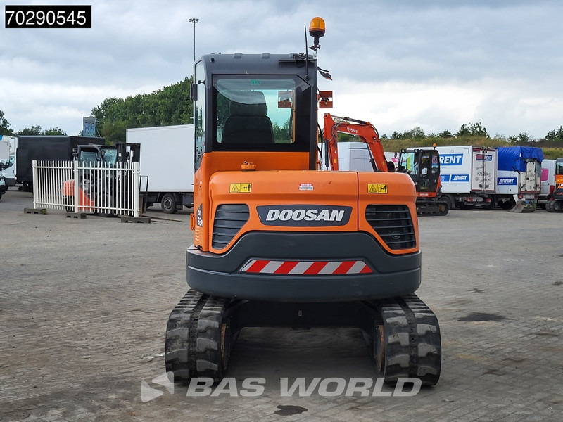 Mini escavadeira Doosan DX62 R-3 3 BUCKETS - A/C: foto 6
