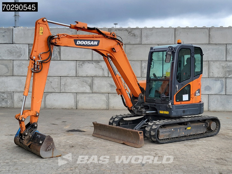 Doosan DX62R-3 - Mini escavadeira: foto 3 Doosan DX62R-3 - Mini escavadeira: foto 3
