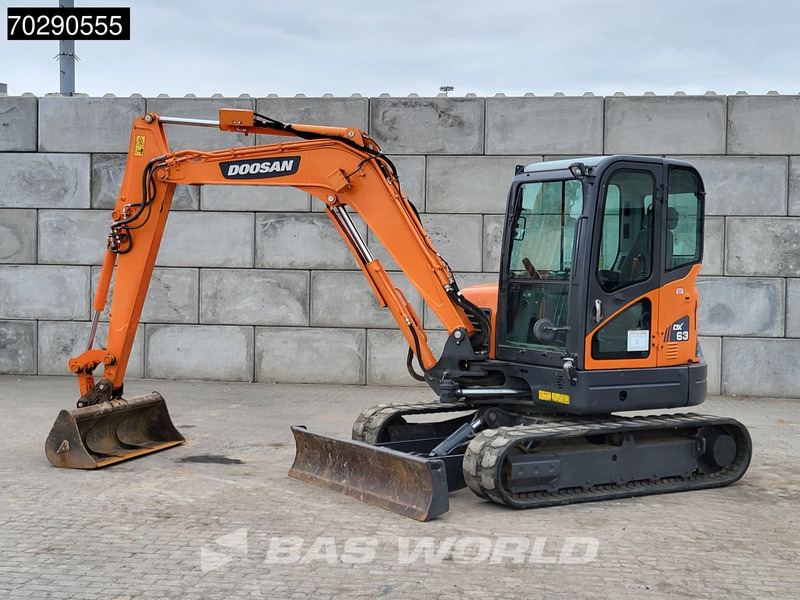 Doosan DX63-3 - Mini escavadeira: foto 2 Doosan DX63-3 - Mini escavadeira: foto 2