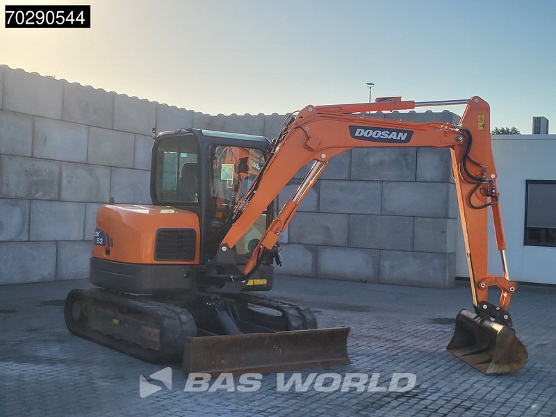 Mini escavadeira Doosan DX63-3: foto 8