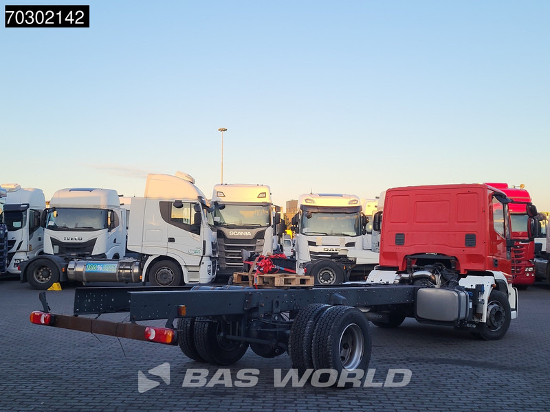 Iveco Eurocargo 160E320 4X2 NEW! 16T chassis 2016 production Euro 6 - Camião chassi: foto 5 Iveco Eurocargo 160E320 4X2 NEW! 16T chassis 2016 production Euro 6 - Camião chassi: foto 5