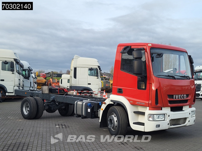 Iveco Eurocargo 160E320 4X2 NEW! 16T chassis 2016 production Euro 6 - Camião chassi: foto 3 Iveco Eurocargo 160E320 4X2 NEW! 16T chassis 2016 production Euro 6 - Camião chassi: foto 3
