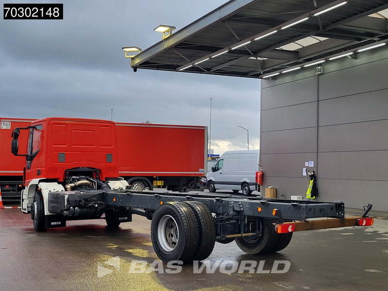 Iveco Eurocargo 180E320 4X2 NEW! 18T chassis 2017 production Euro 6 - Camião chassi: foto 2 Iveco Eurocargo 180E320 4X2 NEW! 18T chassis 2017 production Euro 6 - Camião chassi: foto 2