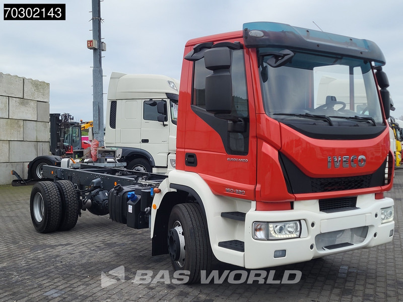 Iveco Eurocargo 180E320 4X2 NEW! 18T chassis 2017 production Euro 6 - Camião chassi: foto 3 Iveco Eurocargo 180E320 4X2 NEW! 18T chassis 2017 production Euro 6 - Camião chassi: foto 3