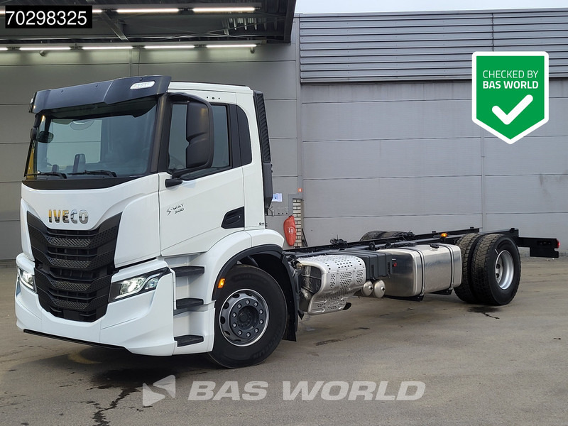 Iveco S-Way 340 4X2 NEW! Chassis Automatic LED Navi ACC Euro 6 - Camião chassi: foto 1 Iveco S-Way 340 4X2 NEW! Chassis Automatic LED Navi ACC Euro 6 - Camião chassi: foto 1