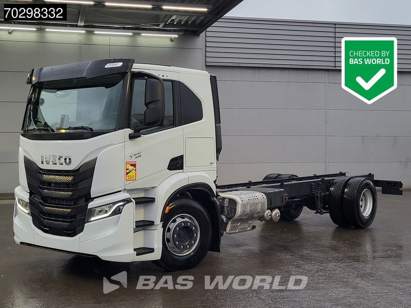 Iveco S-Way 340 4X2 NEW chassis! Automatic Navi ACC LED Euro 6 - Camião chassi: foto 1 Iveco S-Way 340 4X2 NEW chassis! Automatic Navi ACC LED Euro 6 - Camião chassi: foto 1