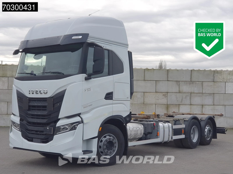 Iveco S-Way 510 6X2 Retarder Full Air Lift Axle BDF Euro 6 - Camião transportador de contêineres/ Caixa móvel: foto 1 Iveco S-Way 510 6X2 Retarder Full Air Lift Axle BDF Euro 6 - Camião transportador de contêineres/ Caixa móvel: foto 1