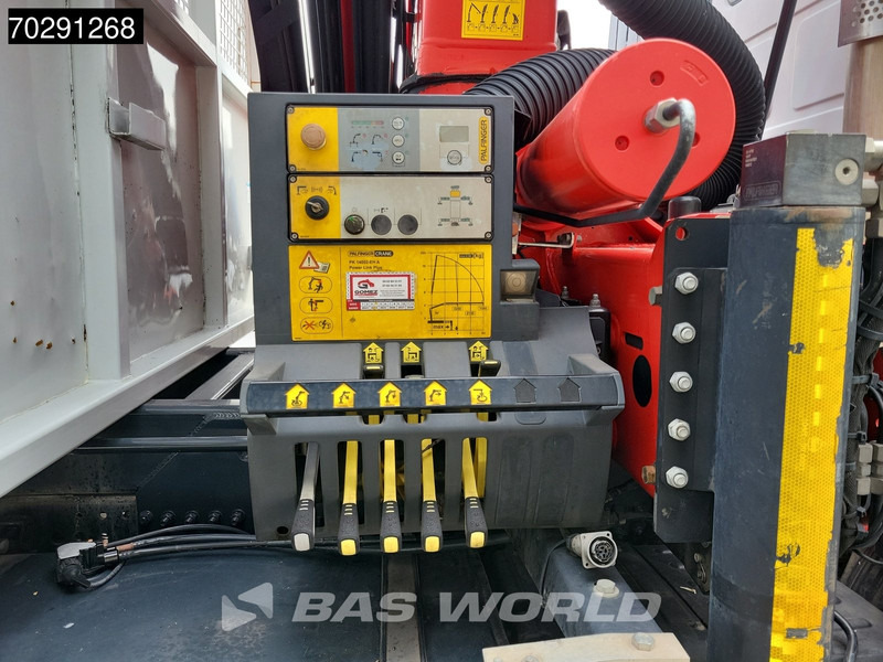 Camião de caixa aberta/ Plataforma, Camião grua Iveco Trakker 310 4X2 Palfinger PK14002 EH Crane Kran Rotator Steelsuspension Big-Axle Manual Euro 6: foto 16