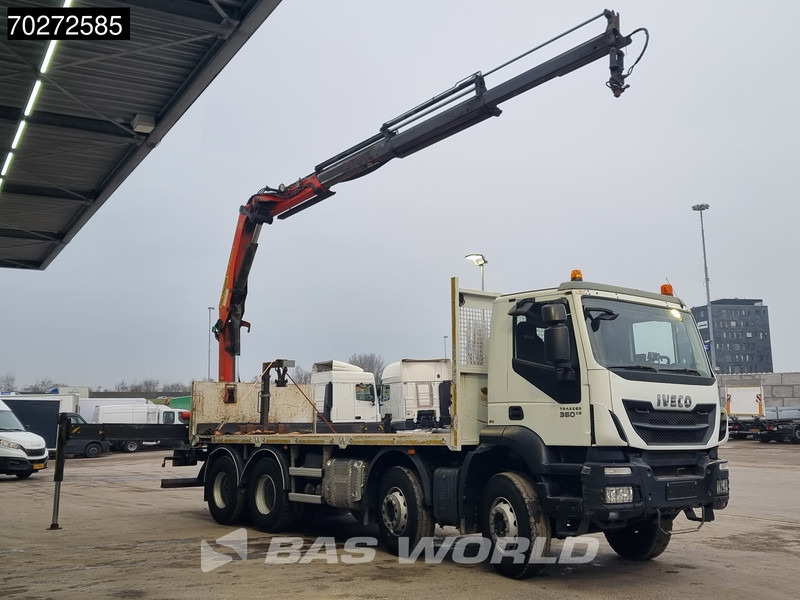 Iveco Trakker 360 8X4 Palfinger PK20001 Kran Retarder Big-Axle Steelsuspension Euro 6 - Camião de caixa aberta/ Plataforma, Camião grua: foto 3 Iveco Trakker 360 8X4 Palfinger PK20001 Kran Retarder Big-Axle Steelsuspension Euro 6 - Camião de caixa aberta/ Plataforma, Camião grua: foto 3