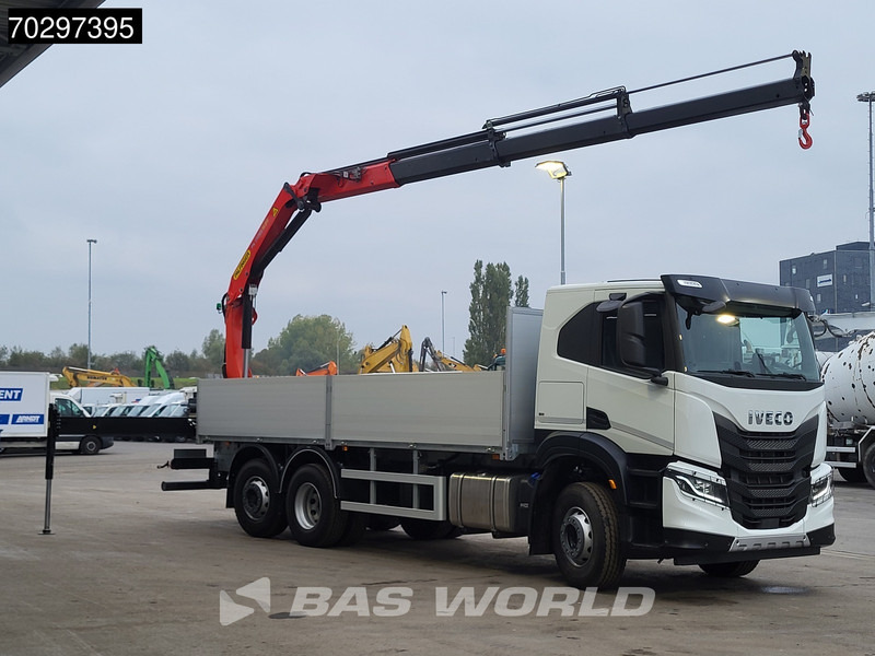 Iveco X-Way 420 6X2 UNUSED Palfinger PK19001 SLD5 Crane Lift+steering-Axle ACC Euro 6 - Camião de caixa aberta/ Plataforma, Camião grua: foto 3 Iveco X-Way 420 6X2 UNUSED Palfinger PK19001 SLD5 Crane Lift+steering-Axle ACC Euro 6 - Camião de caixa aberta/ Plataforma, Camião grua: foto 3