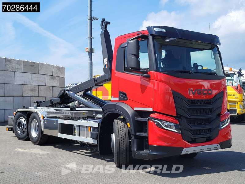 Iveco X-Way 460 6X2 NEW VDL S21-6400 Hooklift Lift+steering Axle Automatic Navi Euro 6 - Camião polibenne: foto 3 Iveco X-Way 460 6X2 NEW VDL S21-6400 Hooklift Lift+steering Axle Automatic Navi Euro 6 - Camião polibenne: foto 3
