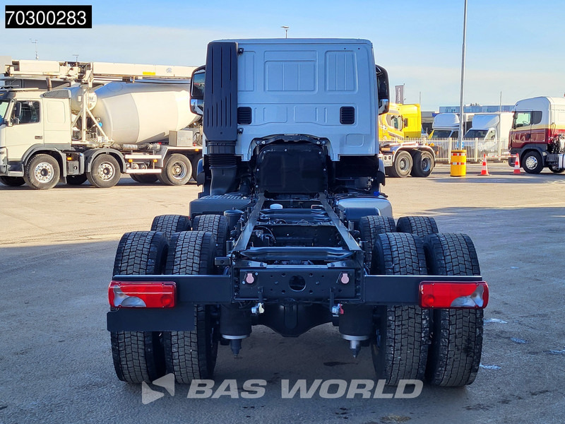 Iveco X-Way 500 X-Way 6X4 NEW 6x4 chassis Sleepercab Rear Air suspension Automatic Euro 6 - Camião chassi: foto 3 Iveco X-Way 500 X-Way 6X4 NEW 6x4 chassis Sleepercab Rear Air suspension Automatic Euro 6 - Camião chassi: foto 3