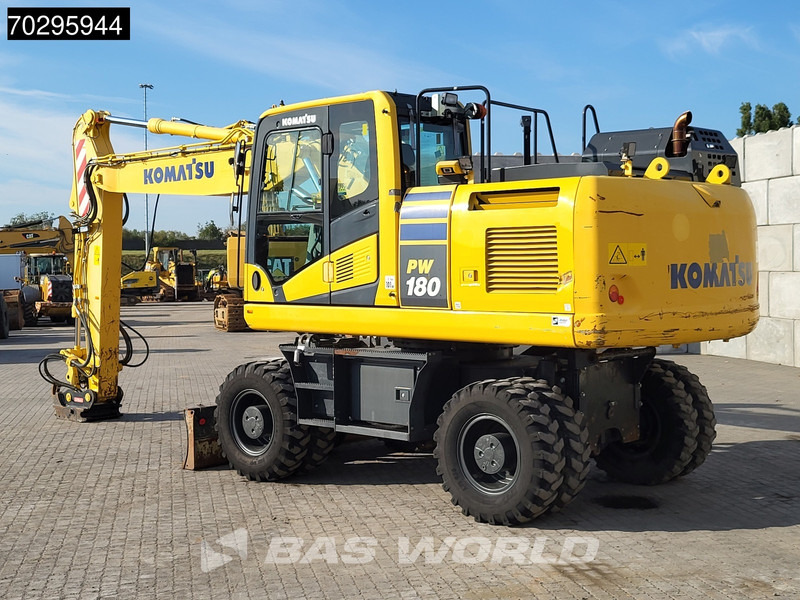 Komatsu PW180 -11 - Escavadeira de rodas: foto 2 Komatsu PW180 -11 - Escavadeira de rodas: foto 2