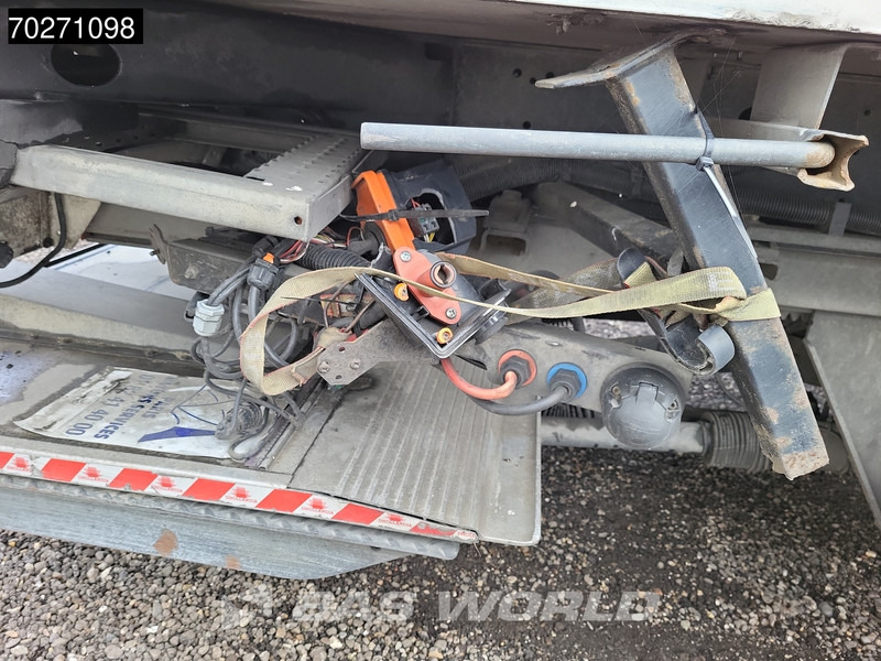 Krone SD Tailgate Liftachse Ladebordwand - Semi-reboque frigorífico: foto 3 Krone SD Tailgate Liftachse Ladebordwand - Semi-reboque frigorífico: foto 3