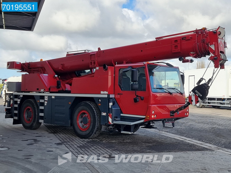Liebherr LTM1030 LOW HOURS - REMOTE CONTROL - Grua de estaleiro: foto 5 Liebherr LTM1030 LOW HOURS - REMOTE CONTROL - Grua de estaleiro: foto 5