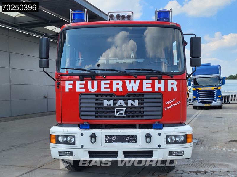 MAN TGA 14.284 4X4 4x4 Manual Steelsuspension Euro 2 Feuerwehr - Carro de bombeiro: foto 3 MAN TGA 14.284 4X4 4x4 Manual Steelsuspension Euro 2 Feuerwehr - Carro de bombeiro: foto 3