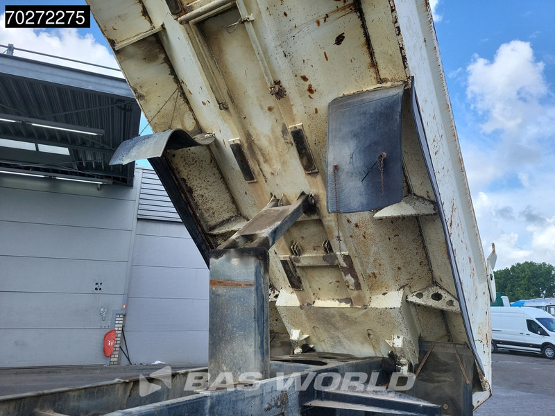 MAN TGA 41.430 8X6 23m3 Manual Big-Axle Steel suspension Euro 3 - Camião basculante: foto 3 MAN TGA 41.430 8X6 23m3 Manual Big-Axle Steel suspension Euro 3 - Camião basculante: foto 3