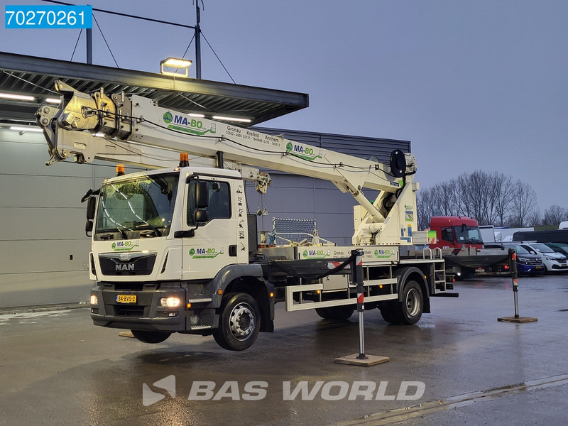 MAN TGM 18.250 4X2 44mtrs Böcker AK44/4000 Hubarbeitsbühne Manual Euro 6 - Camião grua: foto 2 MAN TGM 18.250 4X2 44mtrs Böcker AK44/4000 Hubarbeitsbühne Manual Euro 6 - Camião grua: foto 2