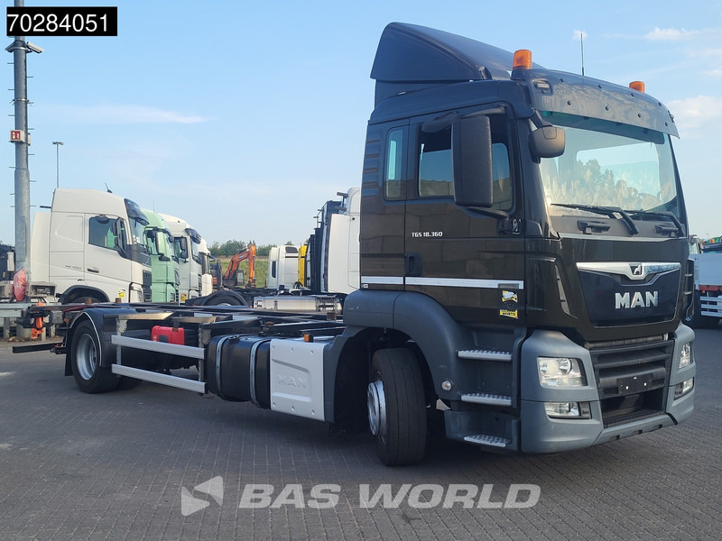 MAN TGS 18.360 834 4X2 19tonner BDF Automatic Navi Euro 6 - Camião transportador de contêineres/ Caixa móvel: foto 3 MAN TGS 18.360 834 4X2 19tonner BDF Automatic Navi Euro 6 - Camião transportador de contêineres/ Caixa móvel: foto 3