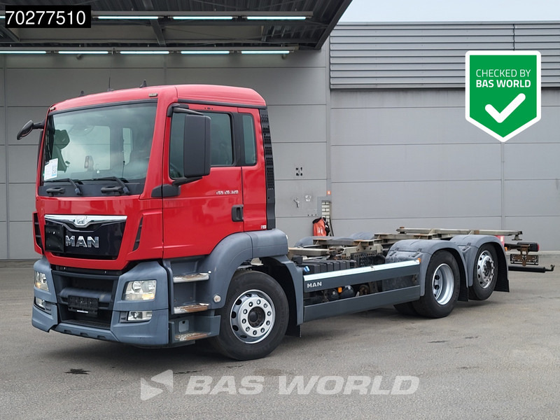 MAN TGS 26.320 6X2 BDF ADR Lift+lenkasche Automatic Euro 6 - Camião transportador de contêineres/ Caixa móvel: foto 1 MAN TGS 26.320 6X2 BDF ADR Lift+lenkasche Automatic Euro 6 - Camião transportador de contêineres/ Caixa móvel: foto 1