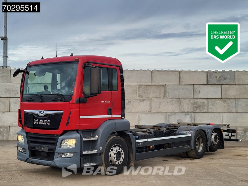 MAN TGS 26.320 TGS 6X2 ADR BDF Lift + Steering Axle Euro 6 - Camião transportador de contêineres/ Caixa móvel: foto 1 MAN TGS 26.320 TGS 6X2 ADR BDF Lift + Steering Axle Euro 6 - Camião transportador de contêineres/ Caixa móvel: foto 1
