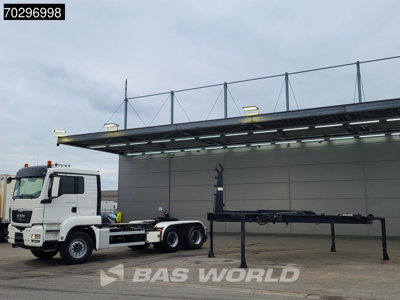 MAN TGS 33.440 6X4 25Ton AJK NHS25-5930 hooklift with 5th wheel Wechselsystem Manual Big-Axle Euro 5 - Camião polibenne: foto 3 MAN TGS 33.440 6X4 25Ton AJK NHS25-5930 hooklift with 5th wheel Wechselsystem Manual Big-Axle Euro 5 - Camião polibenne: foto 3