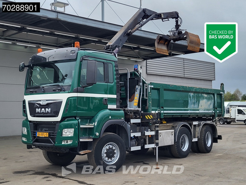 MAN TGS 33.440 TGS 6X6 NL-Truck 12m3 Jansen Tipper HMF 1643 Crane Steering-Axle Big-Axle Automatic Euro 6 - Camião basculante, Camião grua: foto 1 MAN TGS 33.440 TGS 6X6 NL-Truck 12m3 Jansen Tipper HMF 1643 Crane Steering-Axle Big-Axle Automatic Euro 6 - Camião basculante, Camião grua: foto 1