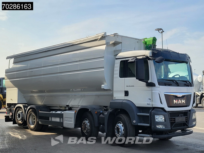 MAN TGS 35.440 8X4 Hydrodrive 6 Compartments Lift+Steering Axle Euro 6 - Camião cisterna: foto 3 MAN TGS 35.440 8X4 Hydrodrive 6 Compartments Lift+Steering Axle Euro 6 - Camião cisterna: foto 3