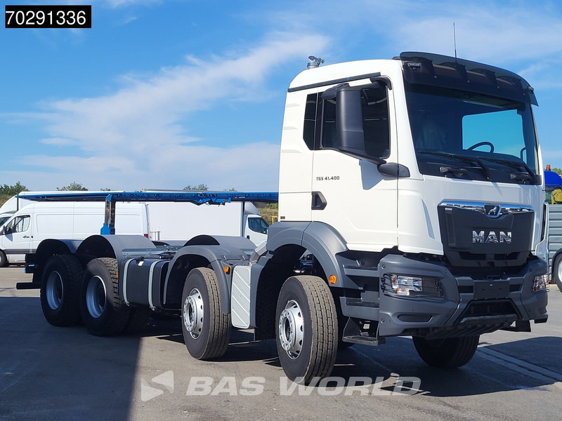 MAN TGS 41.400 8X4 New! Steelsuspension Big-Axle Manual Euro 2 - Camião chassi: foto 3 MAN TGS 41.400 8X4 New! Steelsuspension Big-Axle Manual Euro 2 - Camião chassi: foto 3