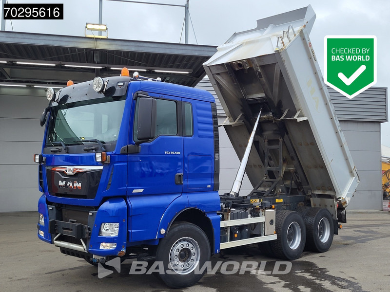 MAN TGX 26.560 TGX 6X4 Retarder 11m3 Istrail Tipper Big-Axle Automatic Xenon Navi Euro 6 - Camião basculante: foto 1 MAN TGX 26.560 TGX 6X4 Retarder 11m3 Istrail Tipper Big-Axle Automatic Xenon Navi Euro 6 - Camião basculante: foto 1