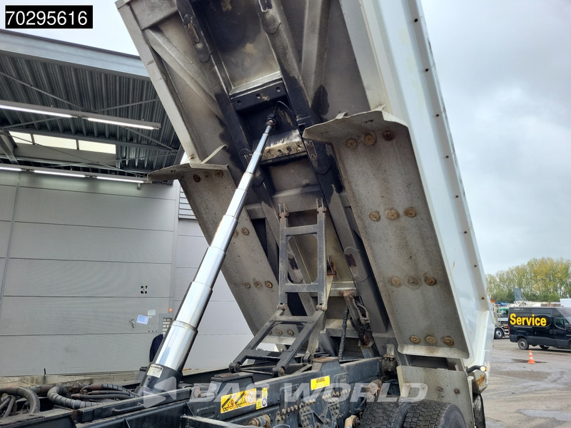 MAN TGX 26.560 TGX 6X4 Retarder 11m3 Istrail Tipper Big-Axle Automatic Xenon Navi Euro 6 - Camião basculante: foto 3 MAN TGX 26.560 TGX 6X4 Retarder 11m3 Istrail Tipper Big-Axle Automatic Xenon Navi Euro 6 - Camião basculante: foto 3