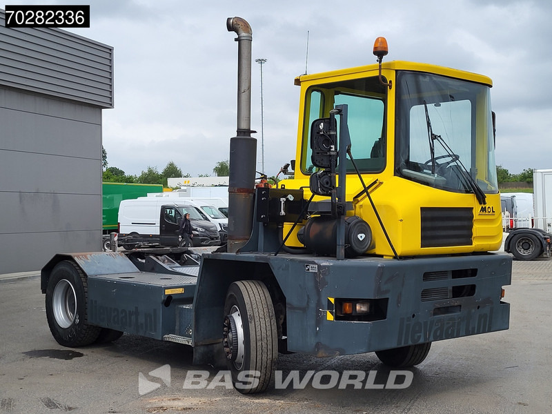 MOL YT200/4X2 4X2 Big-Axle Drumbrakes Hebesattel - Tractor de terminal: foto 3 MOL YT200/4X2 4X2 Big-Axle Drumbrakes Hebesattel - Tractor de terminal: foto 3