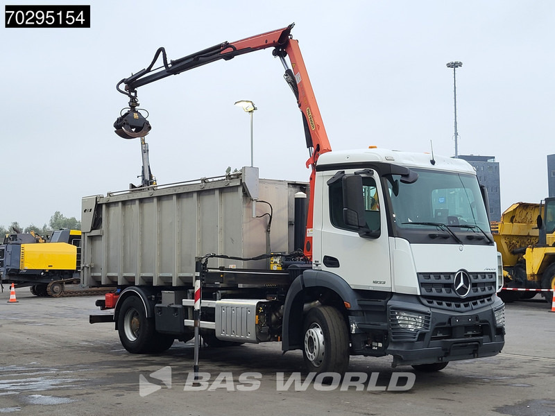 Mercedes-Benz Actros 1833 4X2 Palfinger PK7.501 SLD Kran Crane 17m3 tipper Big-Axle Euro 6 - Camião basculante, Camião grua: foto 3 Mercedes-Benz Actros 1833 4X2 Palfinger PK7.501 SLD Kran Crane 17m3 tipper Big-Axle Euro 6 - Camião basculante, Camião grua: foto 3