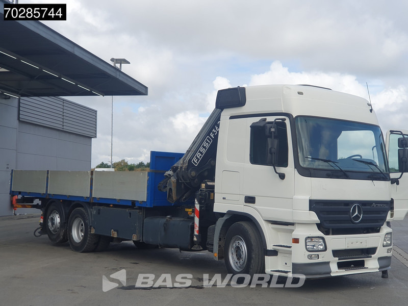 Mercedes-Benz Actros 2532 6X2 Fassi F330D3 Crane Kran Lift+steering Axle 3-Pedals Euro 3 - Camião de caixa aberta/ Plataforma, Camião grua: foto 2 Mercedes-Benz Actros 2532 6X2 Fassi F330D3 Crane Kran Lift+steering Axle 3-Pedals Euro 3 - Camião de caixa aberta/ Plataforma, Camião grua: foto 2