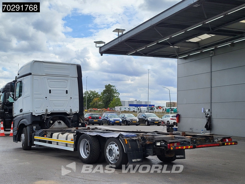 Mercedes-Benz Actros 2542 Actros 6X2 BDF Full air suspension BigSpace Standklima Automatic Euro 6 - Camião transportador de contêineres/ Caixa móvel: foto 2 Mercedes-Benz Actros 2542 Actros 6X2 BDF Full air suspension BigSpace Standklima Automatic Euro 6 - Camião transportador de contêineres/ Caixa móvel: foto 2