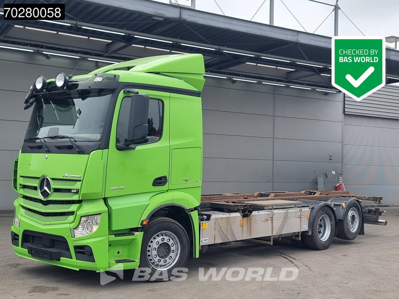 Mercedes-Benz Actros 2545 6X2 Hydraulic Liftable BDF system Lift+steering axle ADR Euro 6 - Camião transportador de contêineres/ Caixa móvel: foto 1 Mercedes-Benz Actros 2545 6X2 Hydraulic Liftable BDF system Lift+steering axle ADR Euro 6 - Camião transportador de contêineres/ Caixa móvel: foto 1