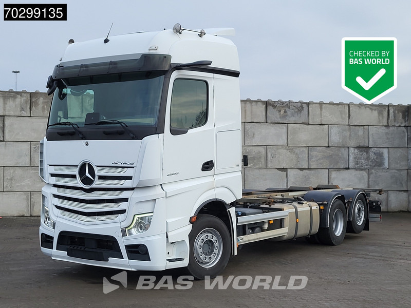 Mercedes-Benz Actros 2553 Actros 6X2 Full Air Retarder Lift Axle Euro 6 - Camião transportador de contêineres/ Caixa móvel: foto 1 Mercedes-Benz Actros 2553 Actros 6X2 Full Air Retarder Lift Axle Euro 6 - Camião transportador de contêineres/ Caixa móvel: foto 1