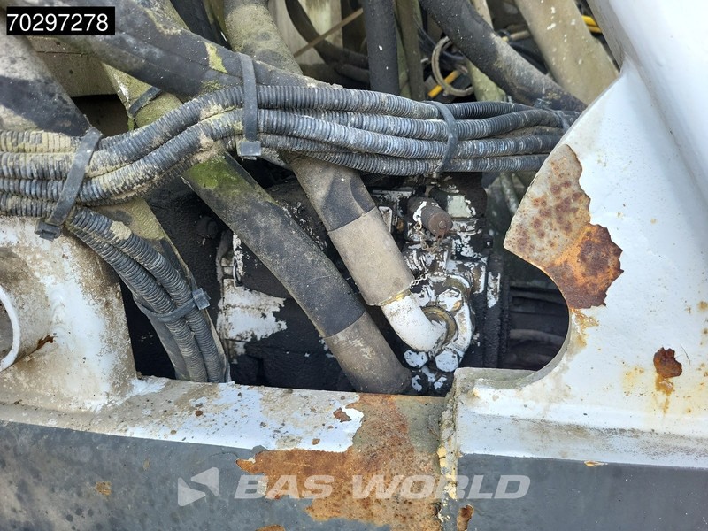 Autobomba de betão Mercedes-Benz Actros 3241 8X4 Putzmeister TMM 21-G2 PUMI 7m3 Mixer Big-Axle Steelsuspension 3-Pedals Euro 3: foto 18 Autobomba de betão Mercedes-Benz Actros 3241 8X4 Putzmeister TMM 21-G2 PUMI 7m3 Mixer Big-Axle Steelsuspension 3-Pedals Euro 3: foto 18