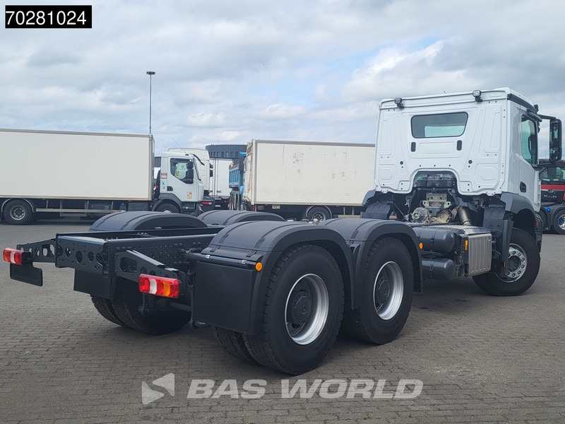 Mercedes-Benz Arocs 2636 6X4 NEW chassis Flywheel PTO Big-Axle Automatic Steelsuspension Euro 6 - Camião chassi: foto 5 Mercedes-Benz Arocs 2636 6X4 NEW chassis Flywheel PTO Big-Axle Automatic Steelsuspension Euro 6 - Camião chassi: foto 5