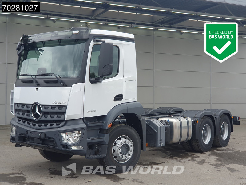 Mercedes-Benz Arocs 2636 6X4 NEW chassis Flywheel PTO Big-Axle Automatic Steelsuspension Euro 6 - Camião chassi: foto 1 Mercedes-Benz Arocs 2636 6X4 NEW chassis Flywheel PTO Big-Axle Automatic Steelsuspension Euro 6 - Camião chassi: foto 1