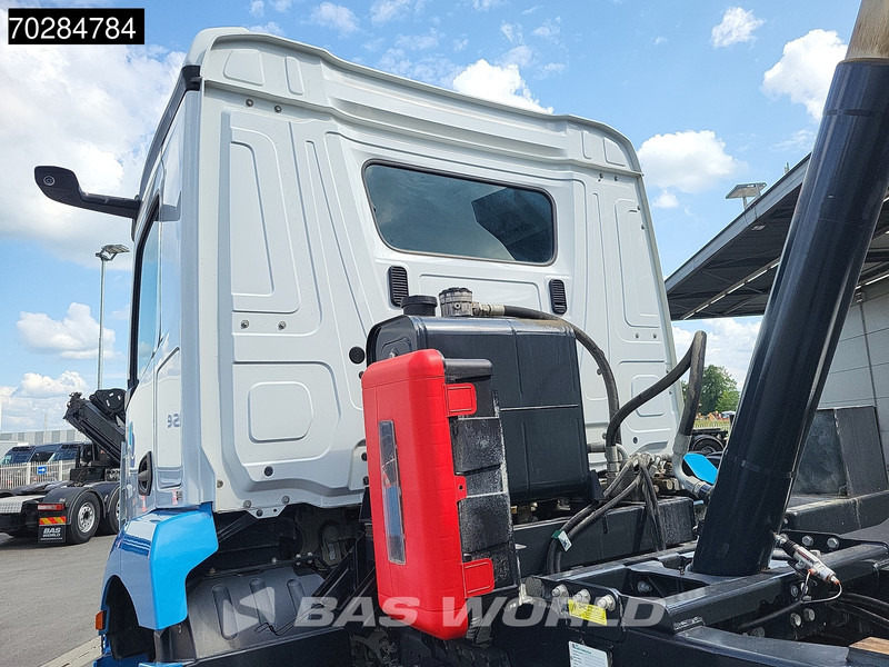 Mercedes-Benz Arocs 3243 8X4 16m3 tipper Big-Axle Steelsuspension Automatic Navi Euro 6 - Camião basculante: foto 5 Mercedes-Benz Arocs 3243 8X4 16m3 tipper Big-Axle Steelsuspension Automatic Navi Euro 6 - Camião basculante: foto 5